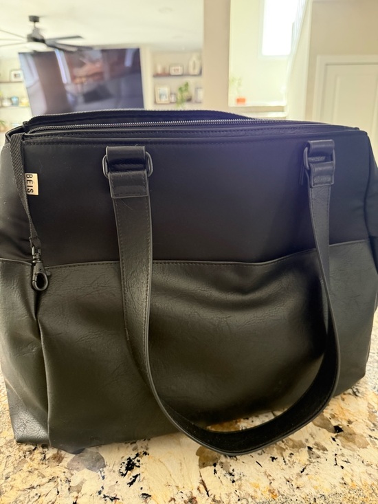 BEIS Handbags - BEIS Black “The Diaper Bag” 🧸
